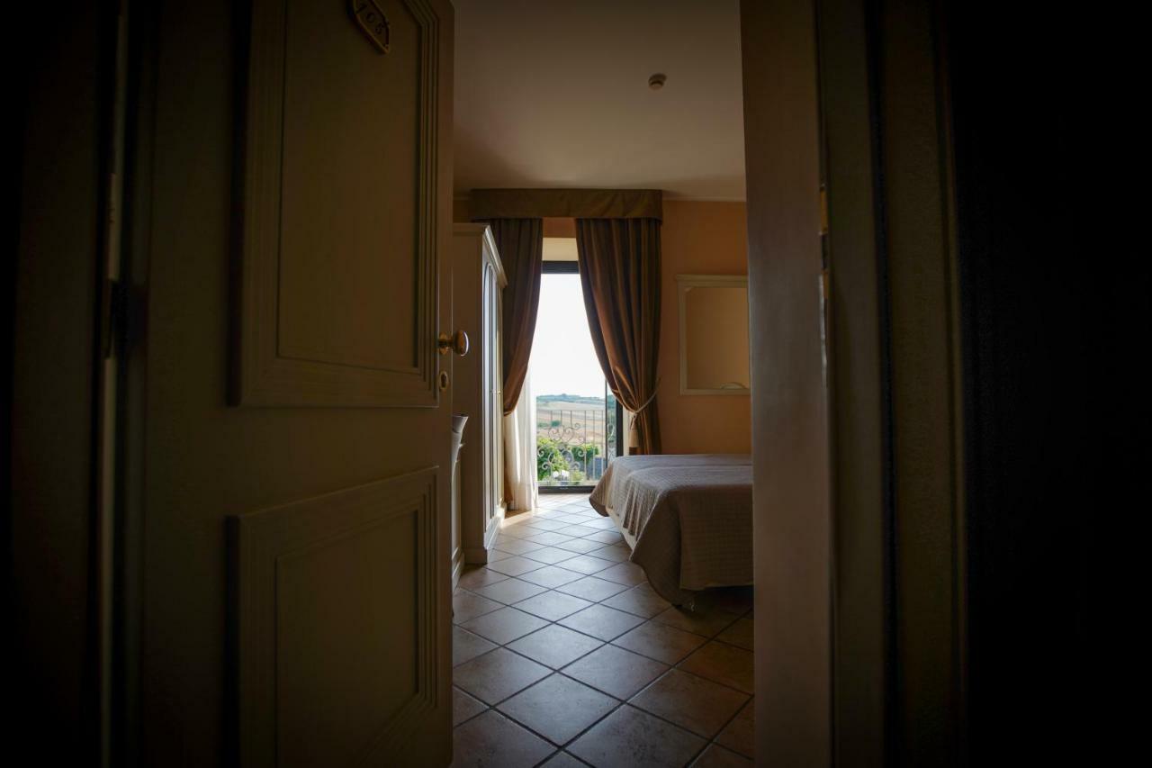 Parco Dei Templari Hotel Altamura Bagian luar foto